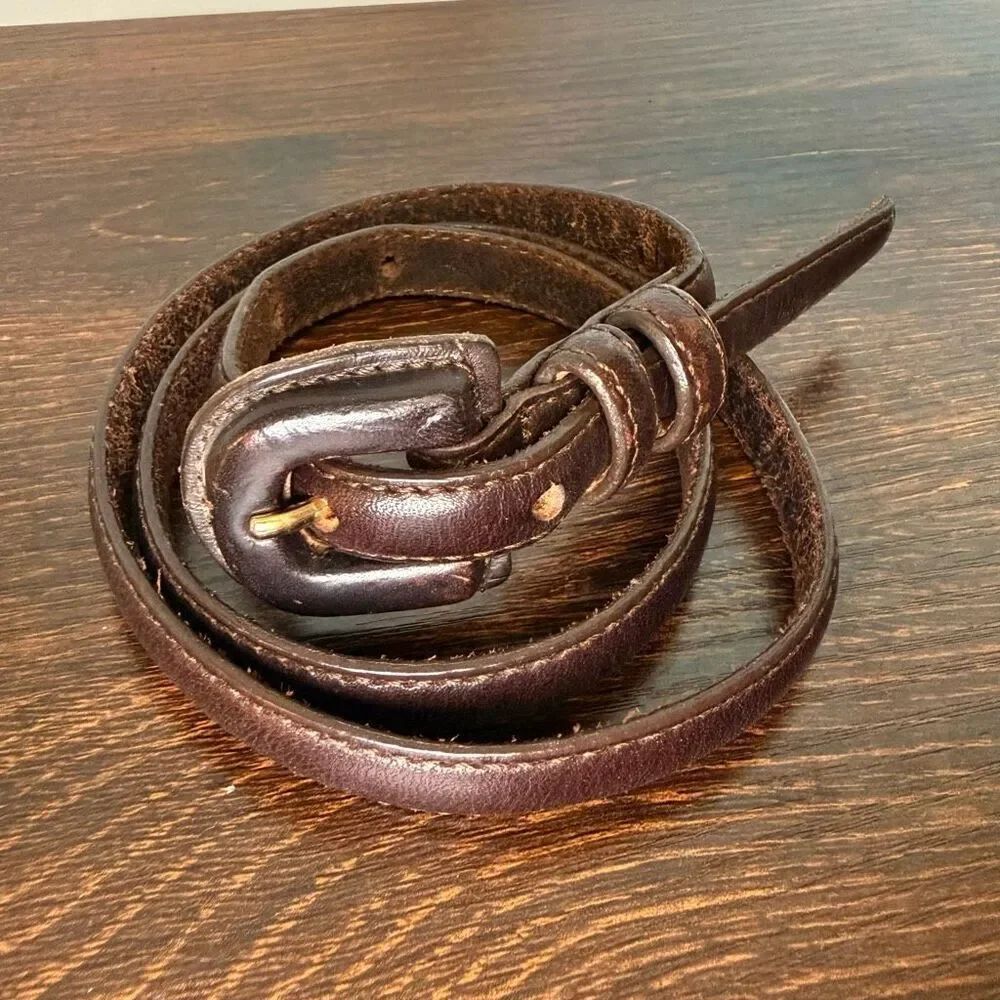 Vintage Tweeds Women’s brown leather Belt template size medium 27-31” .5” USA